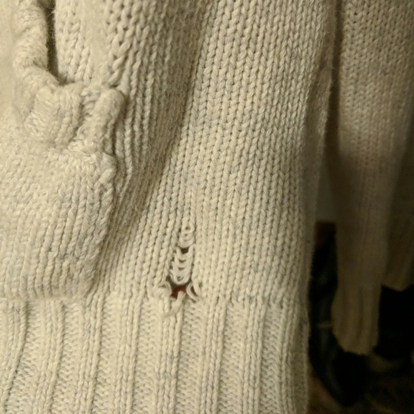 Sweater - Picture 4 of 6